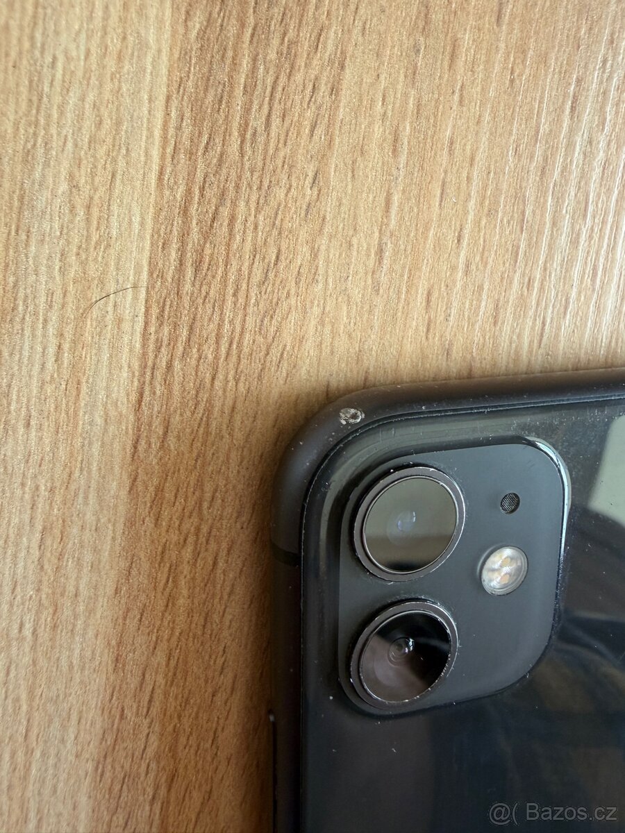 Apple iPhone 11 64GB - 3