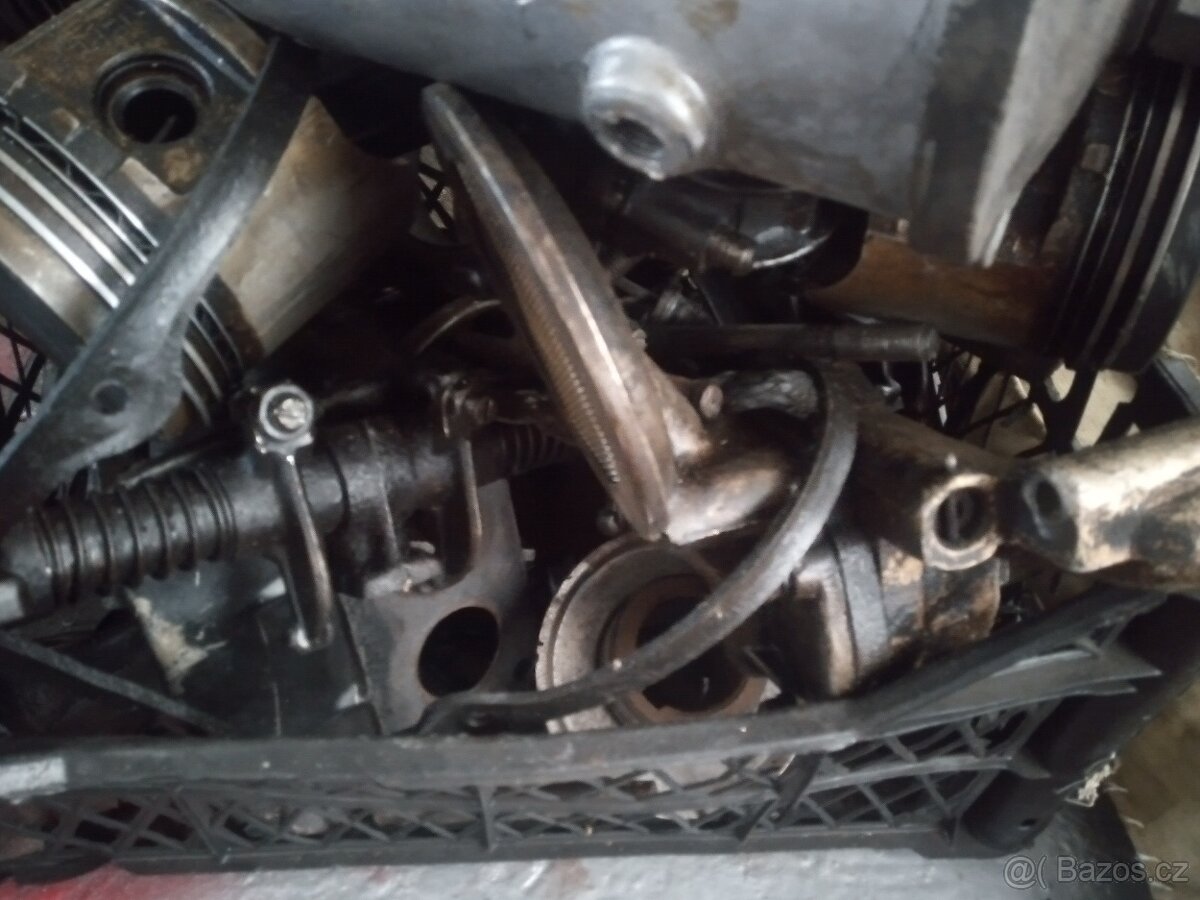 motor volha gaz 24,nebo uaz ,ne aro - 3