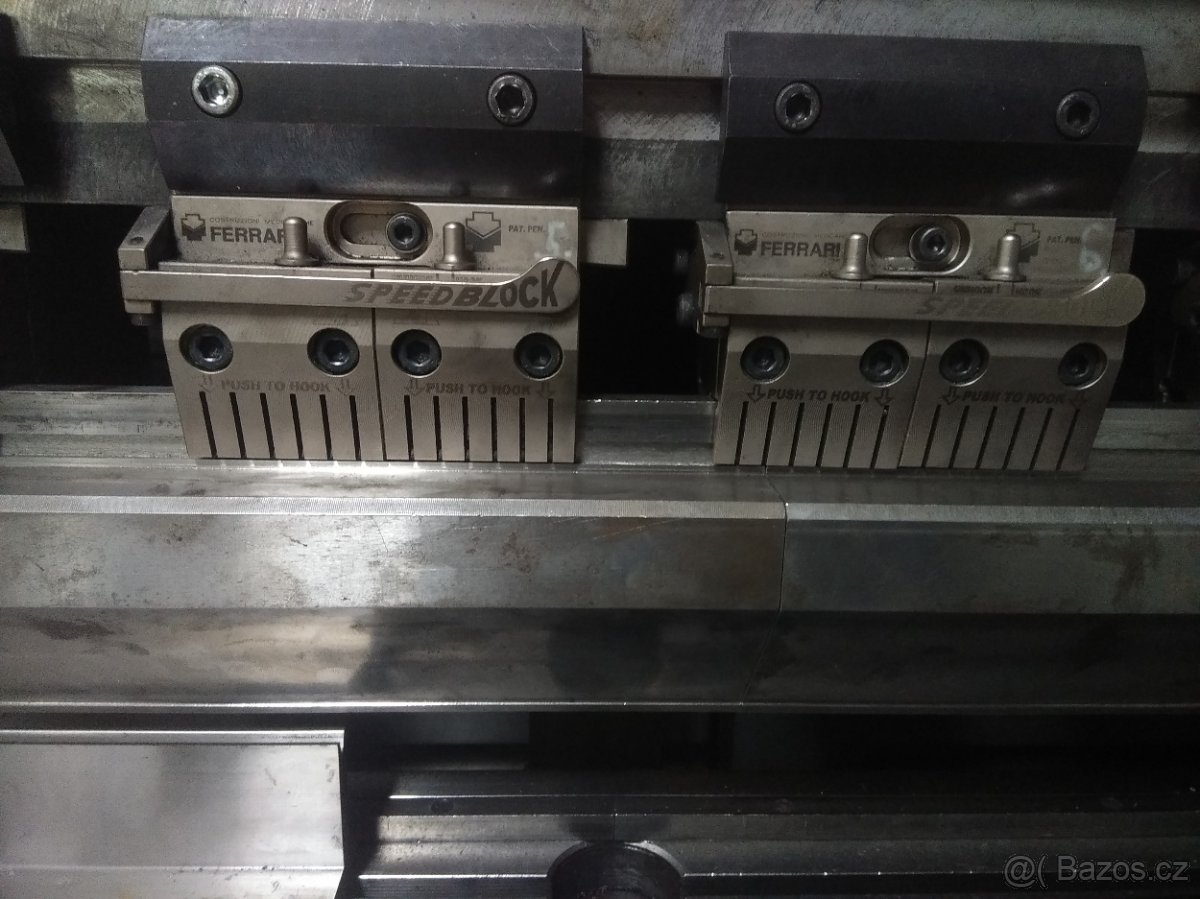 Upínací adaptér Ferrari na ohraňovací lis - 3