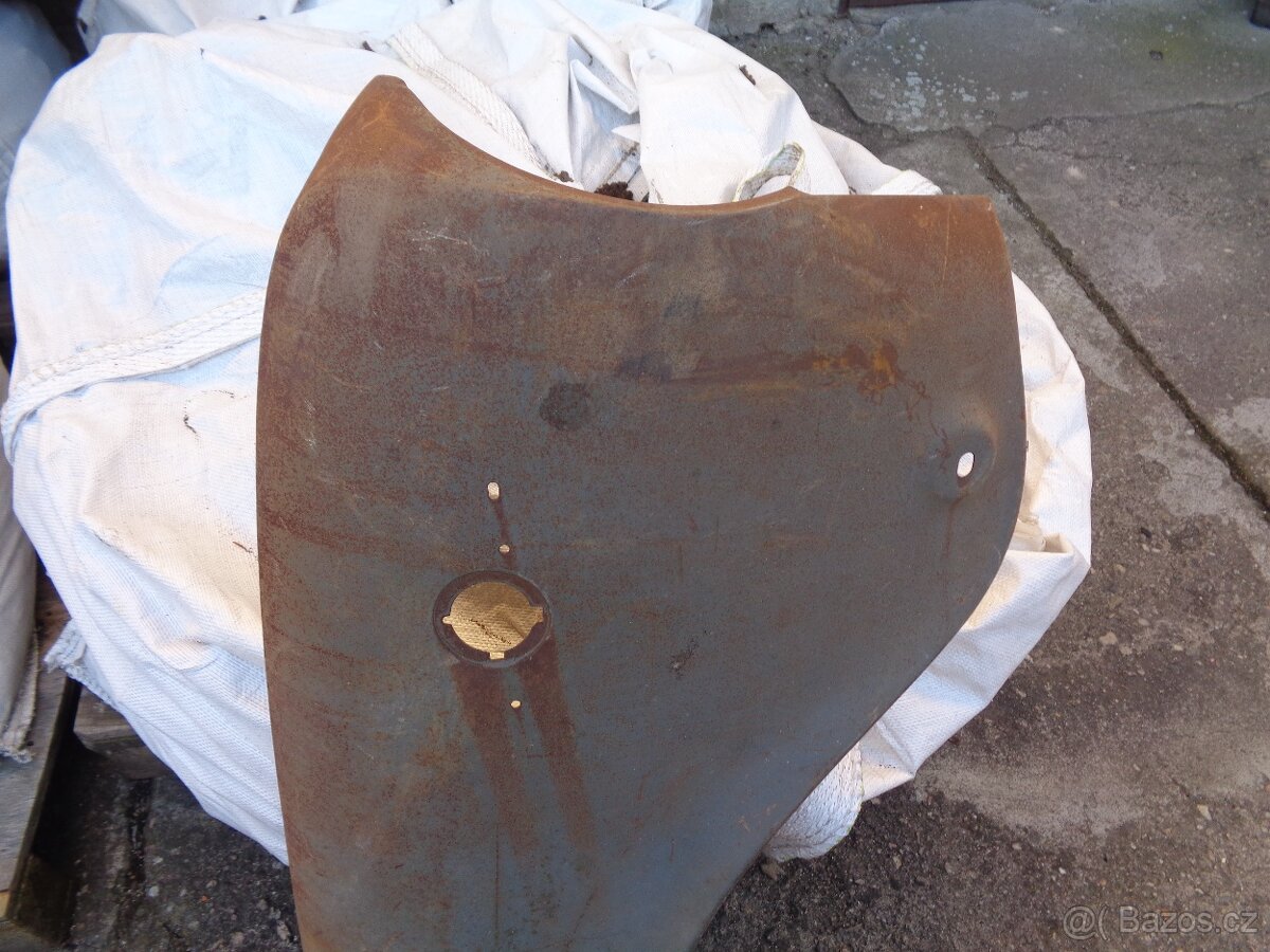 Škoda 100 110R prvomodel original přední blatni - 3
