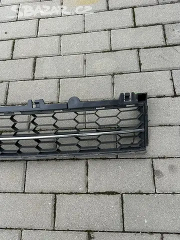 Středová mřížka předního nárazníku Superb 3 Face - 3