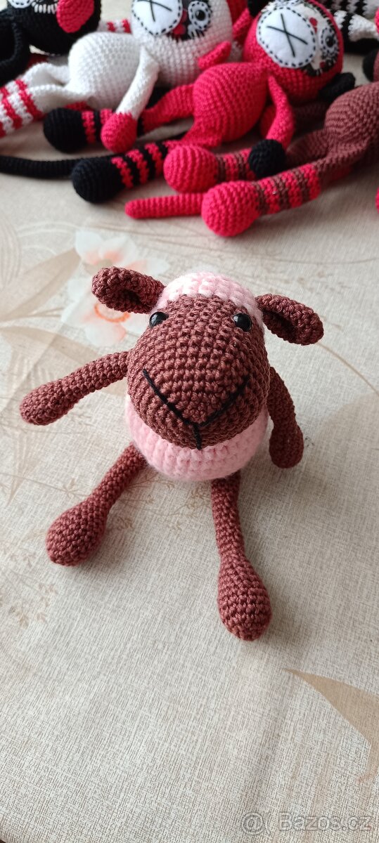 Háčkované hračky, pes, opice, medvídek, ovečka - 3