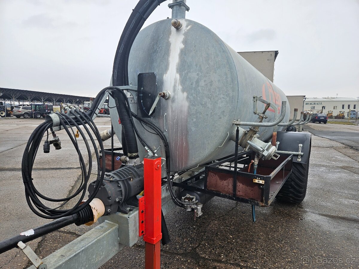 Fekální cisterna FLIEGL 8m3 - 3