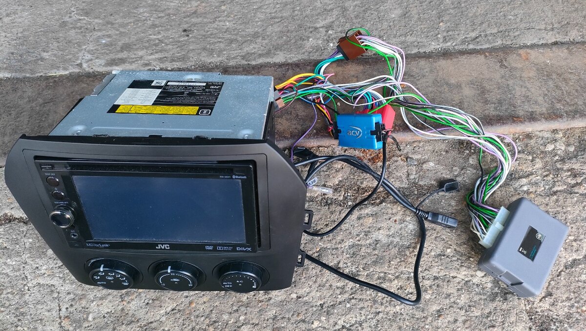 Mazda MX-5 NC - JVC KW-NSX1 - 3