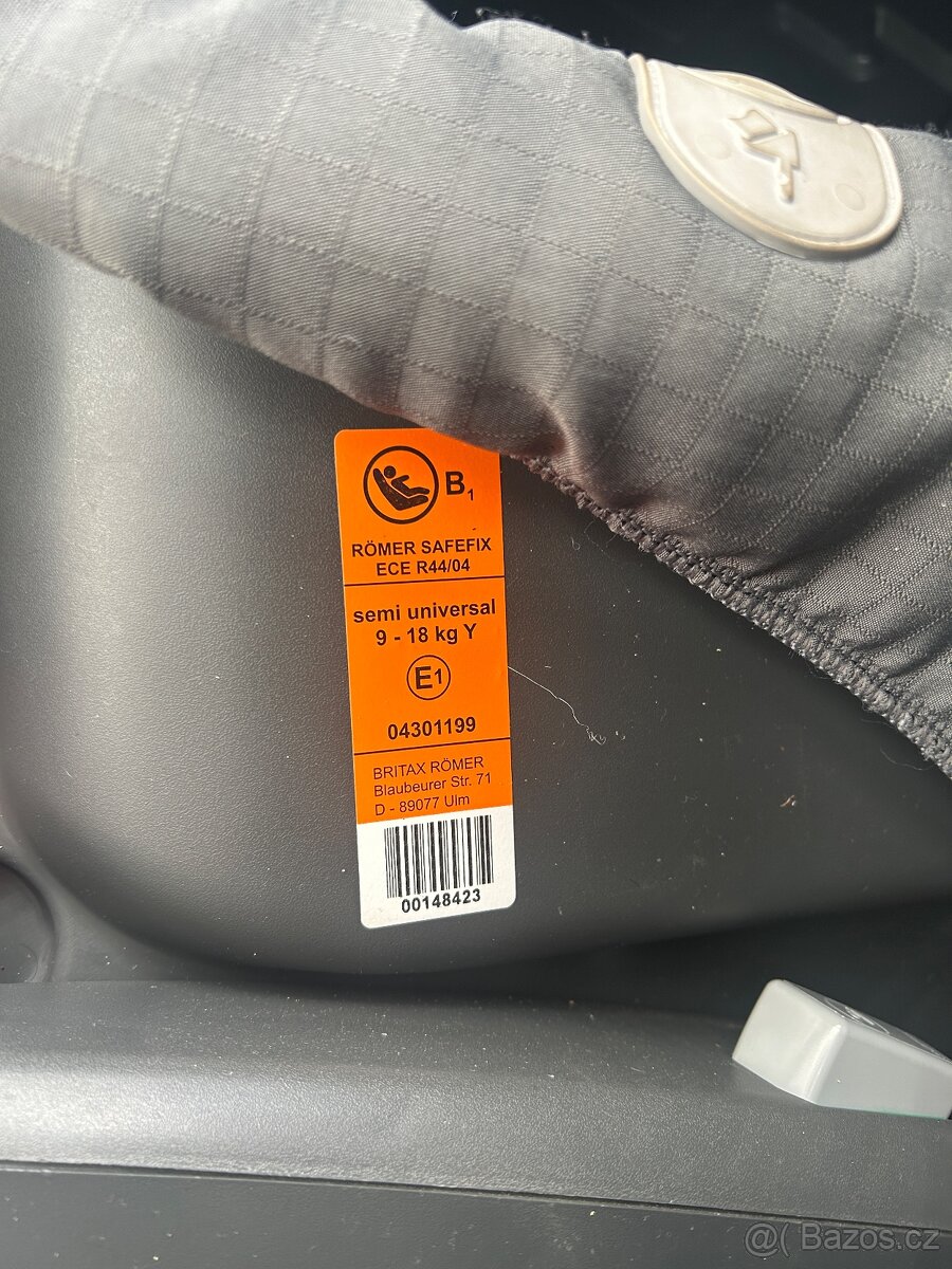 Darují autosedačku - 3