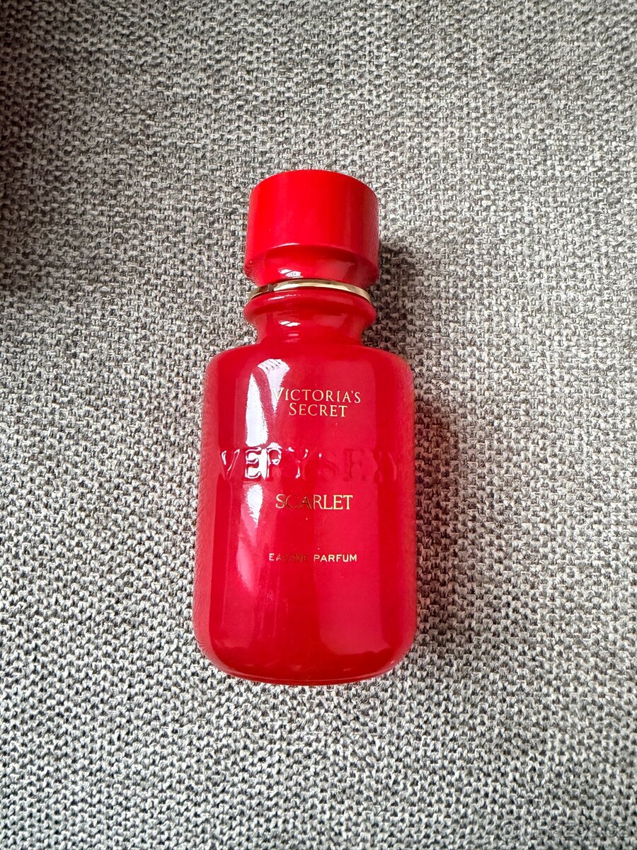 Very Sexy Scarlet Parfémová voda 50ml Victoria Secret - 3