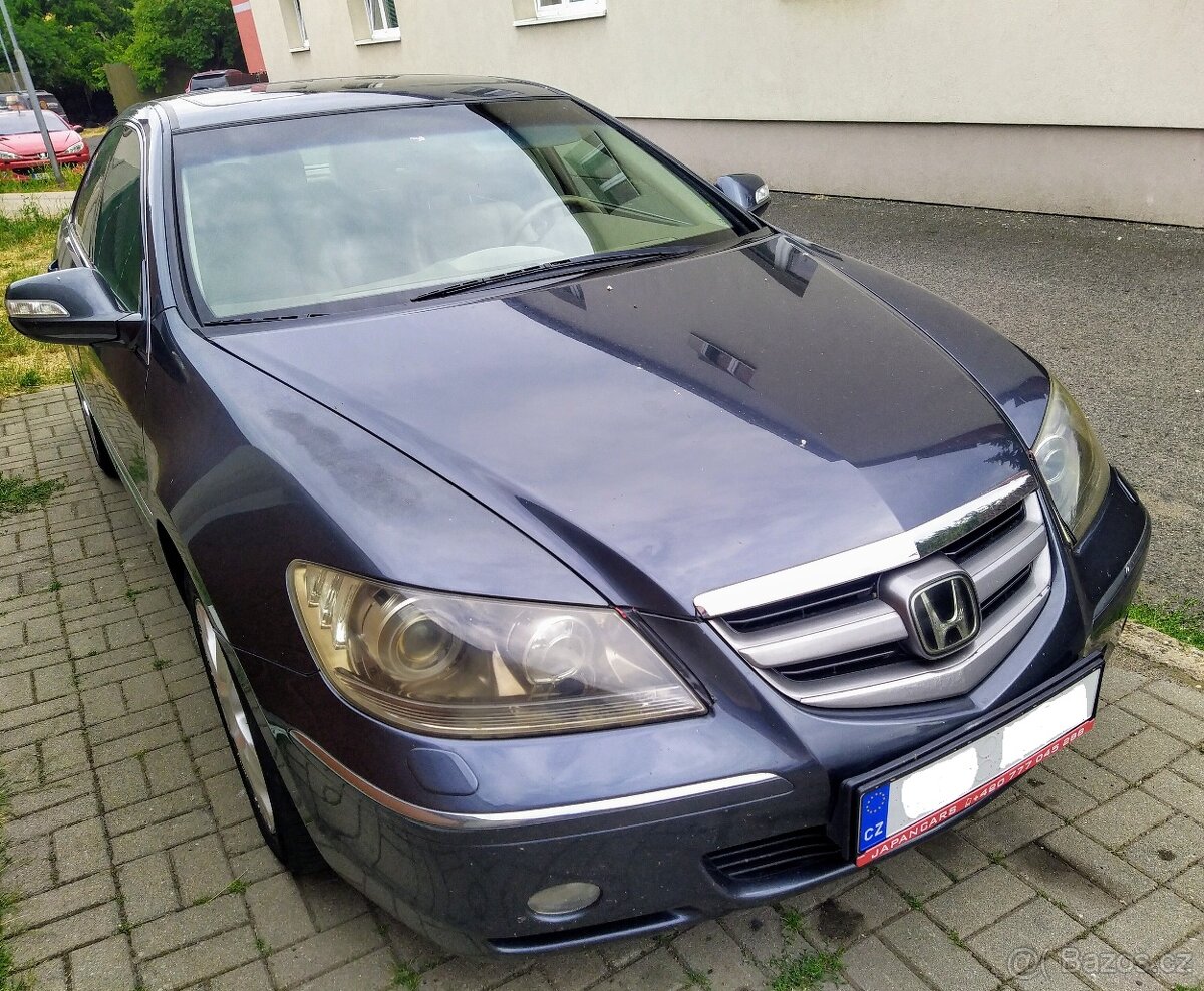 Honda Legend KB1 3.5 V6 VTEC SH-AWD - dva vozy - 3
