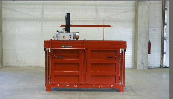 Dvoukomorový balíkovací lis - 3