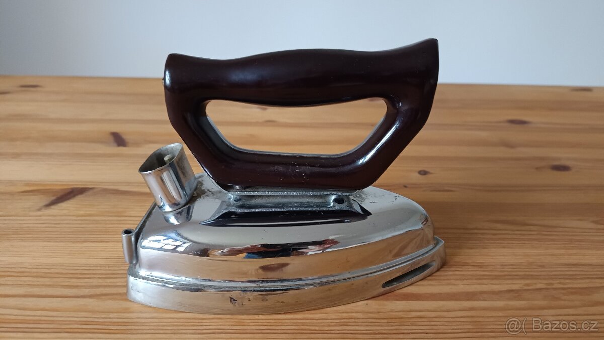 Starožitná žehlička - 3