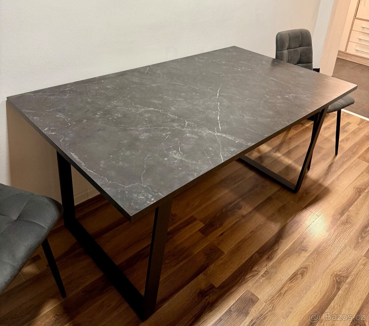 Nové židle k jídelnímu stolu - 3