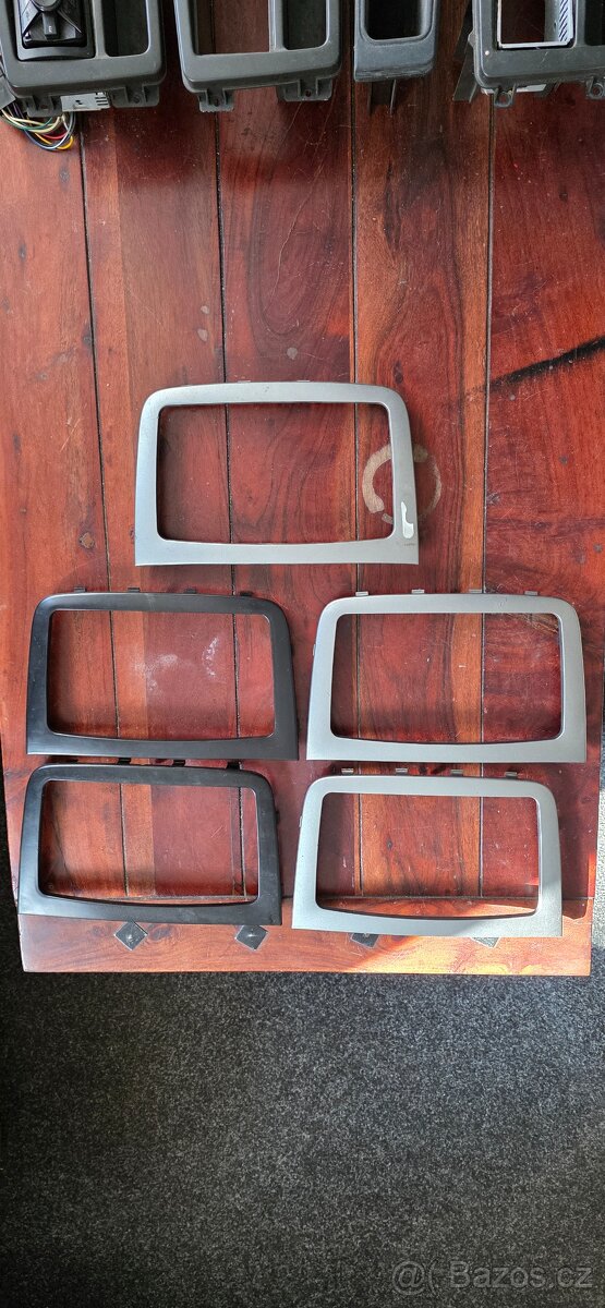 Mercedes-Benz Vito, Viano W 639: okrasné lišty palubovky - 3