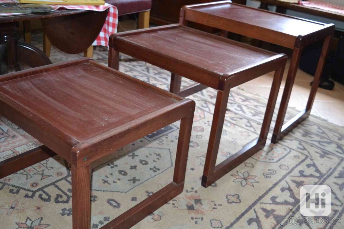 stolky zasouvací 3x odkladaci stolky konferenční celodrevene - 3