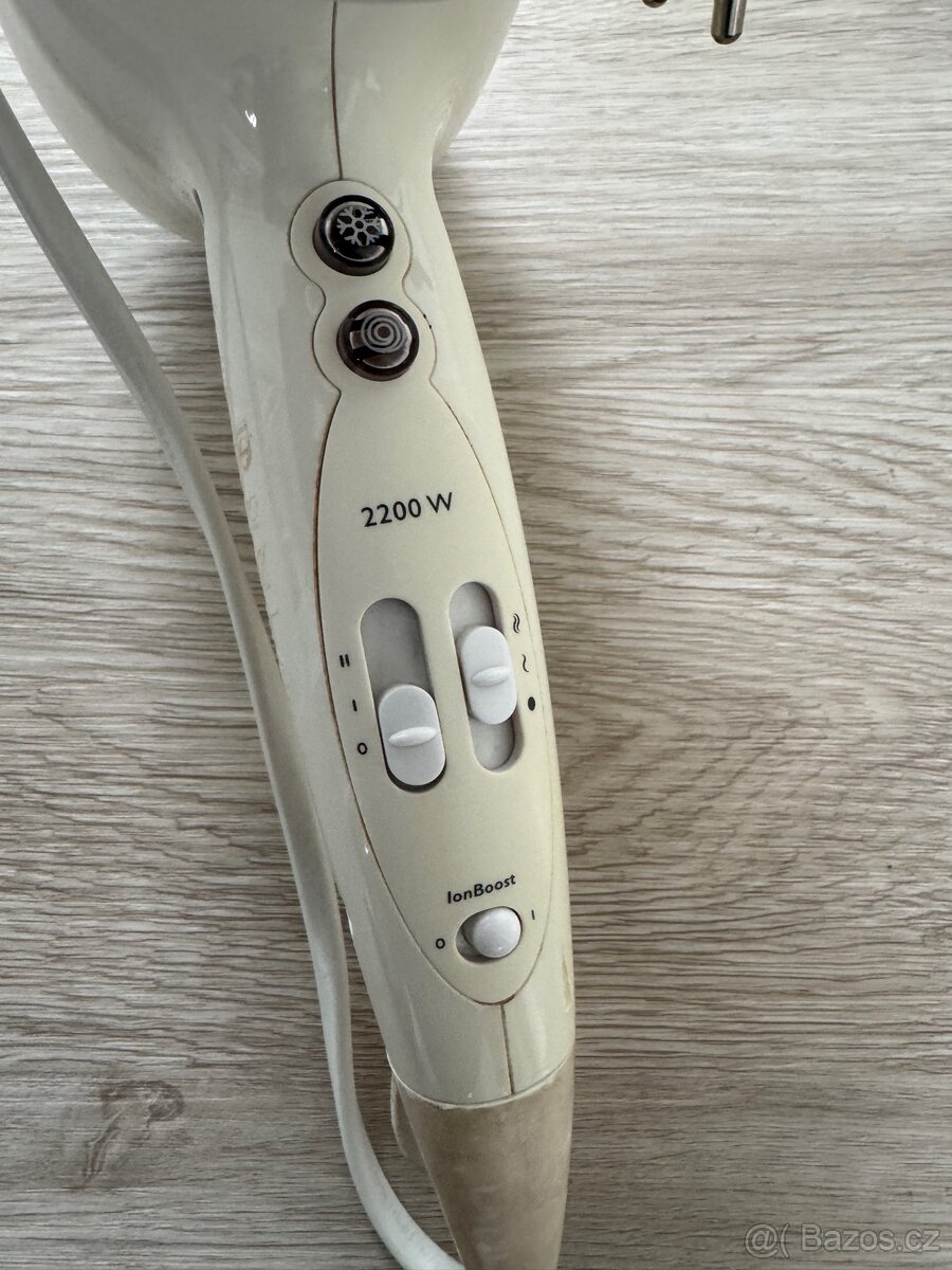 Fén na vlasy s ionizací - 3