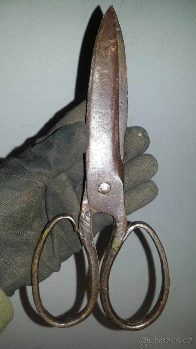 Historicke nuzky - 3