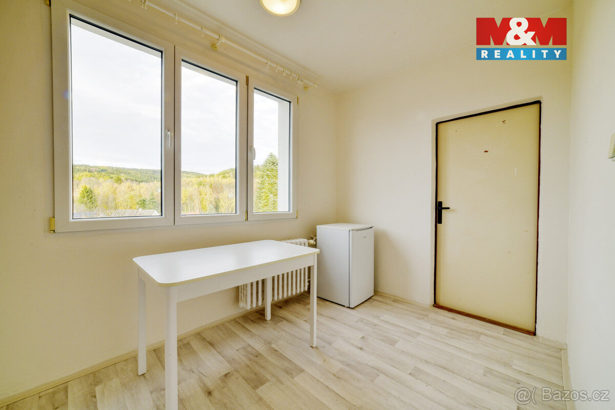 Prodej bytu 3+1, 59 m², Mariánské Lázně, ul. Hroznatova - 3