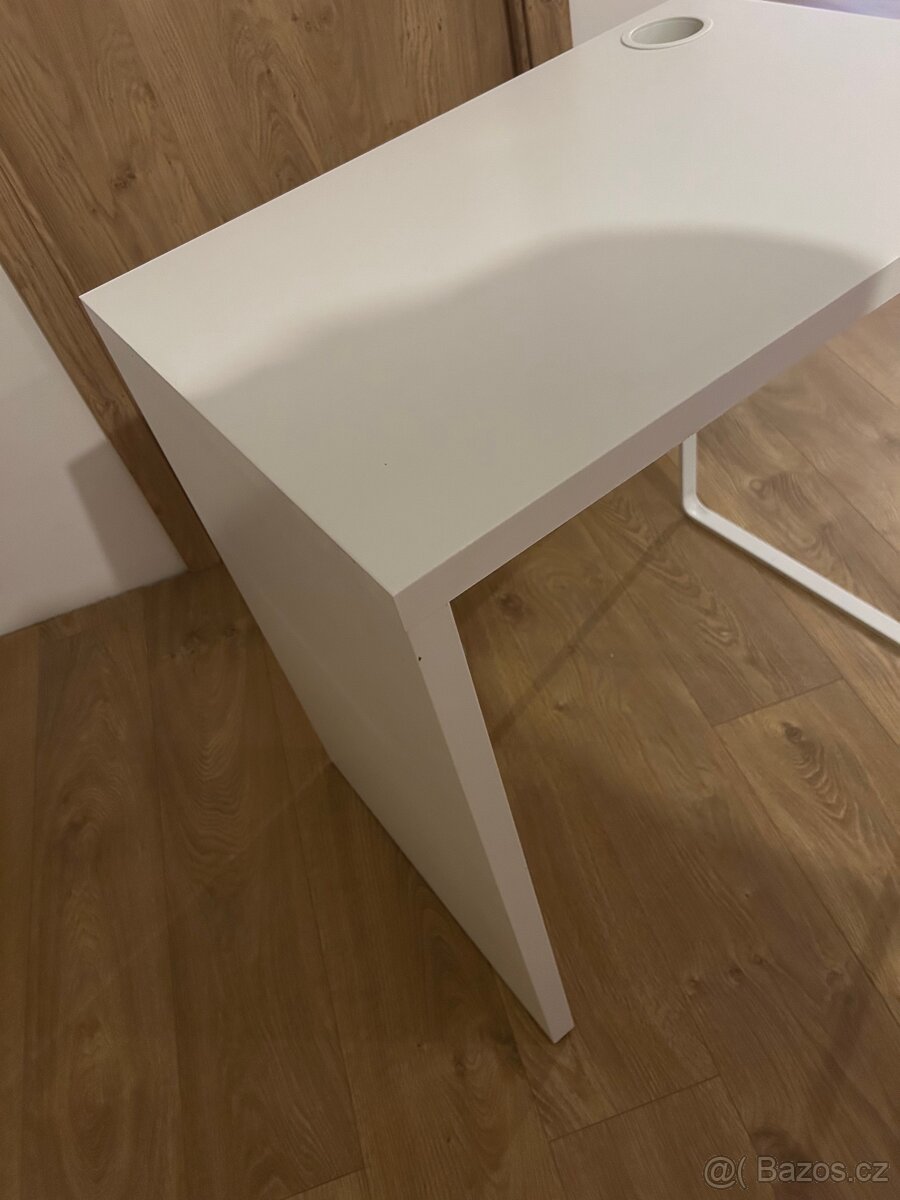 psací stůl IKEA - 3