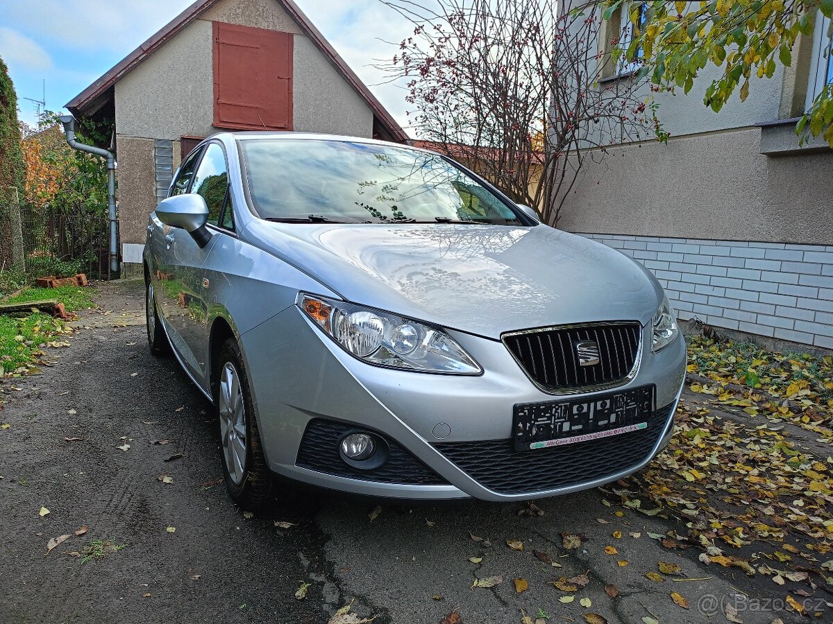 Seat Ibiza 1.6, 77kW, 2010, KRÁSNÝ STAV - 3