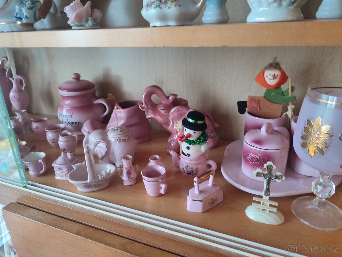 Hrnečky, sada porcelánu - 3