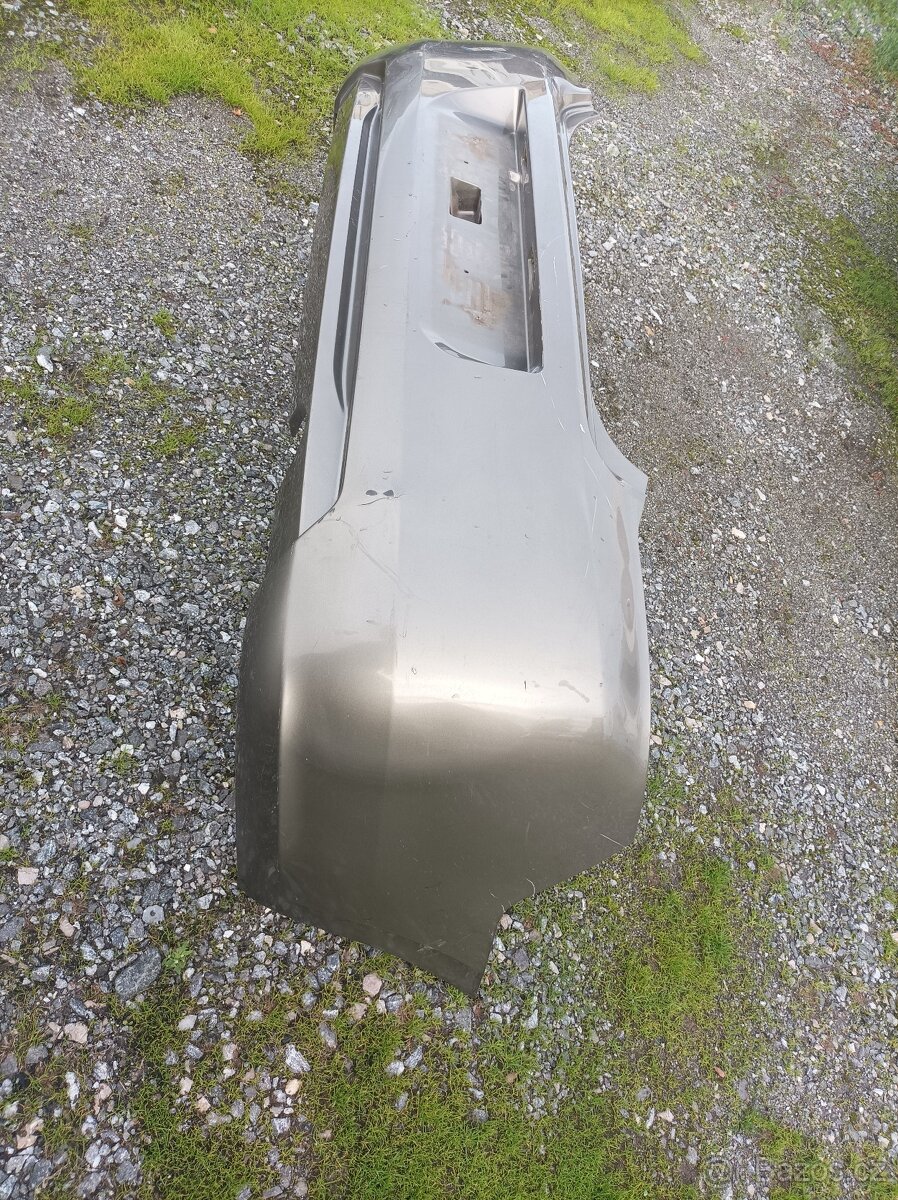 Zadní nárazník peugeot 301 - 3