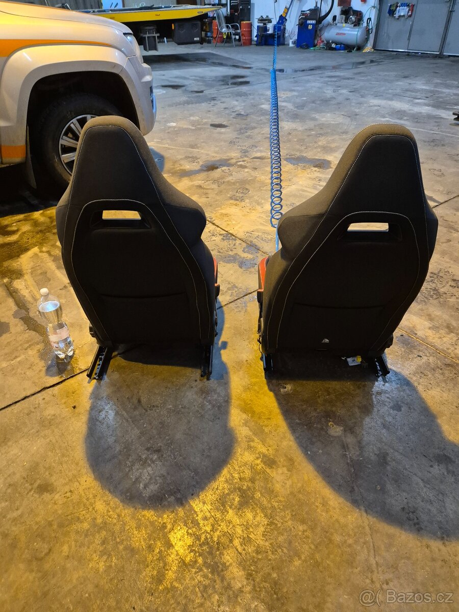 Sedačky Škoda Scala monte carlo - 3