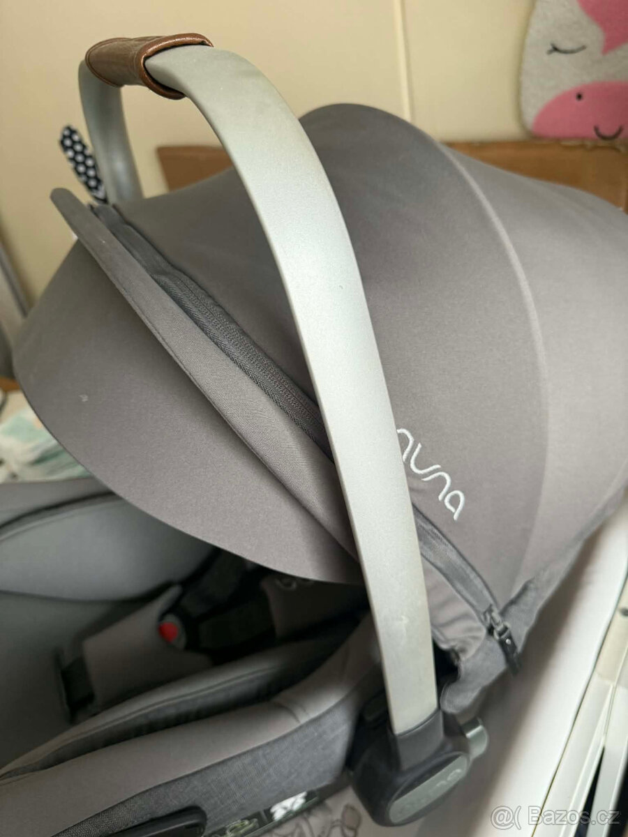 Autosedačka + isofix - 3