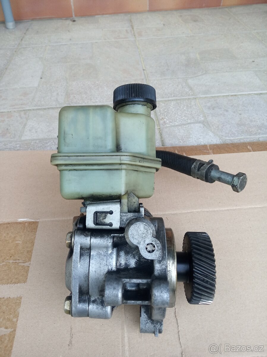 Čerpadlo posilovače Mazda MPV - 3