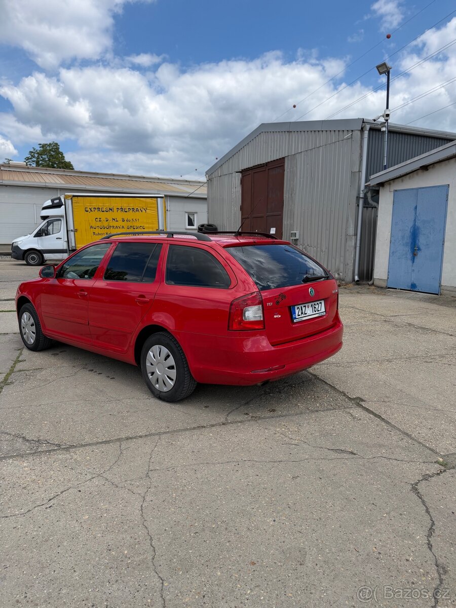 Škoda Octavia II Combi 1.6 TDI 77 kW - 3