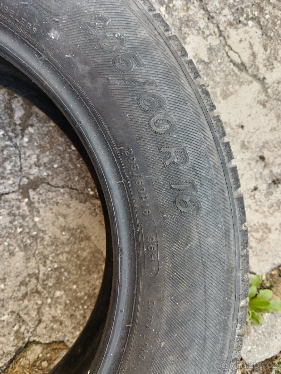 205/60 R16 - 3