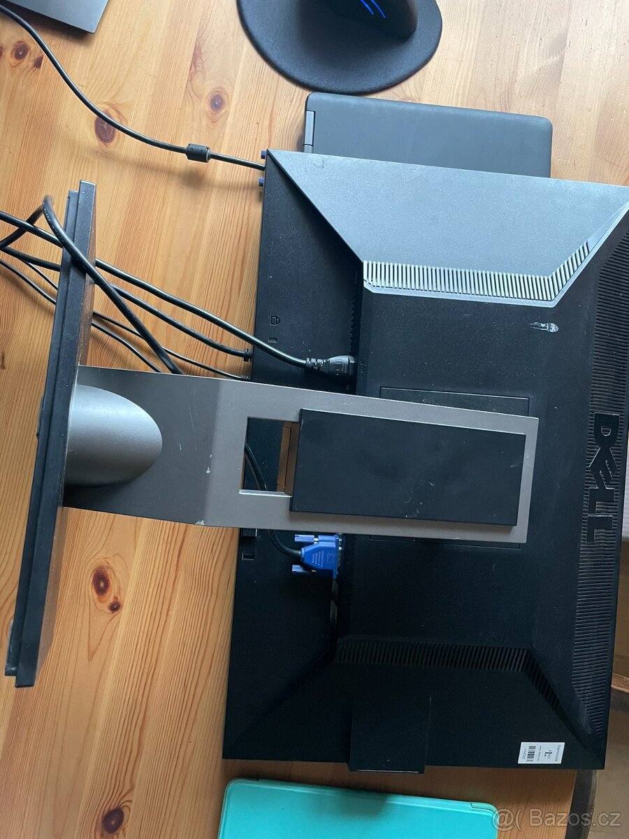 Monitor Dell - úhlopříčka 22’´ - 3