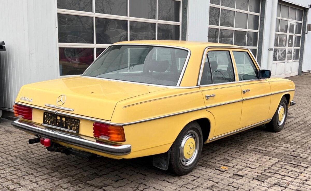 Mercedes-Benz W114/W115 230 - 3