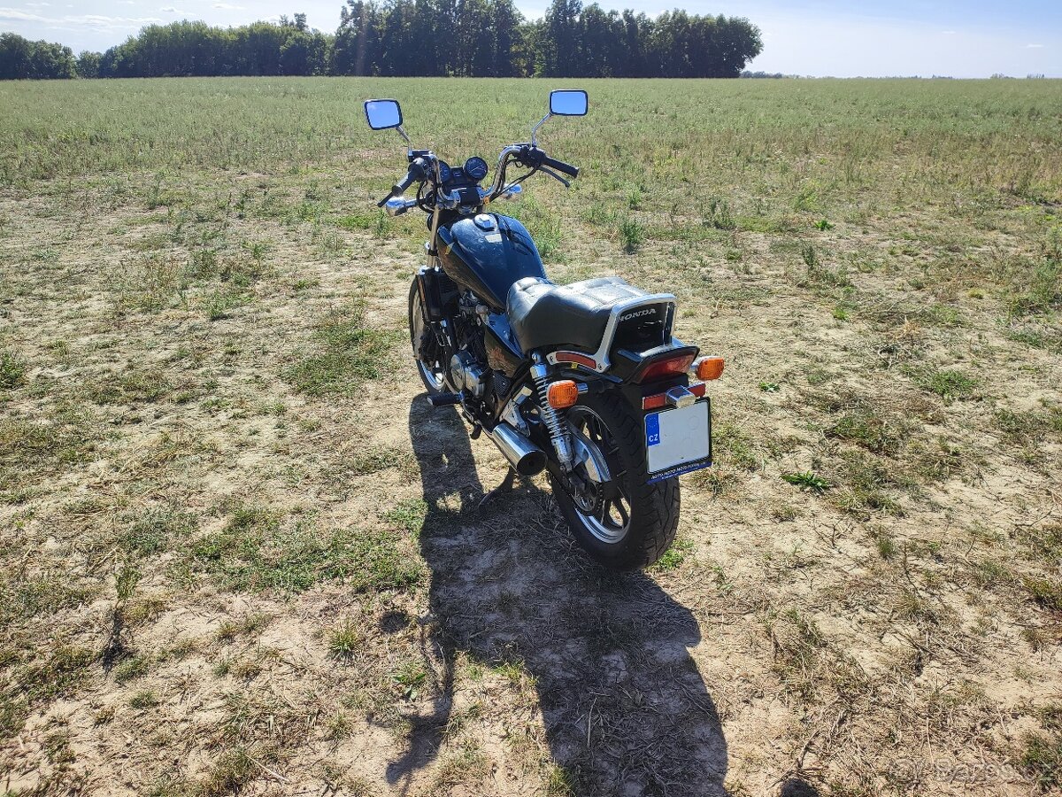 Honda Magna V30 VF500C - 3