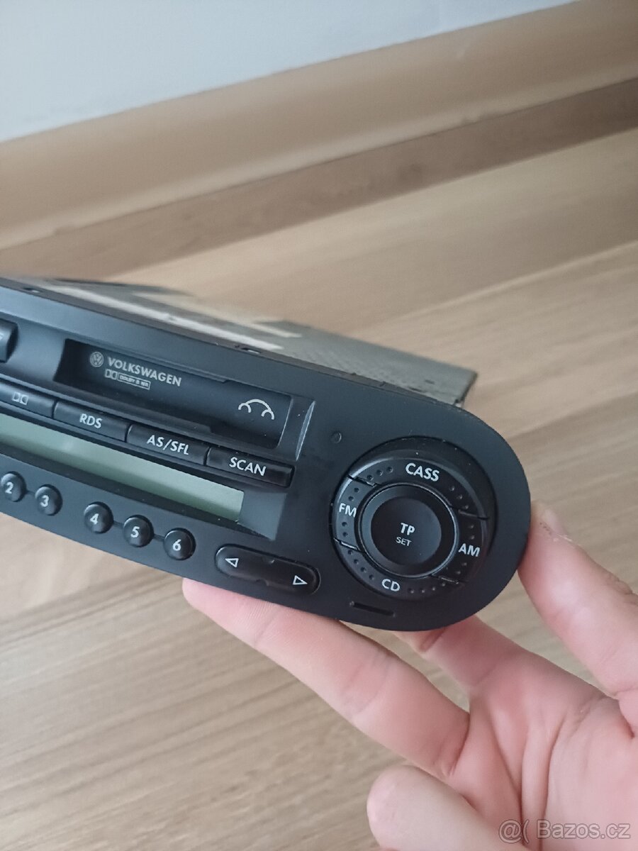 Autorádio Volkswagen New Beetle - 3