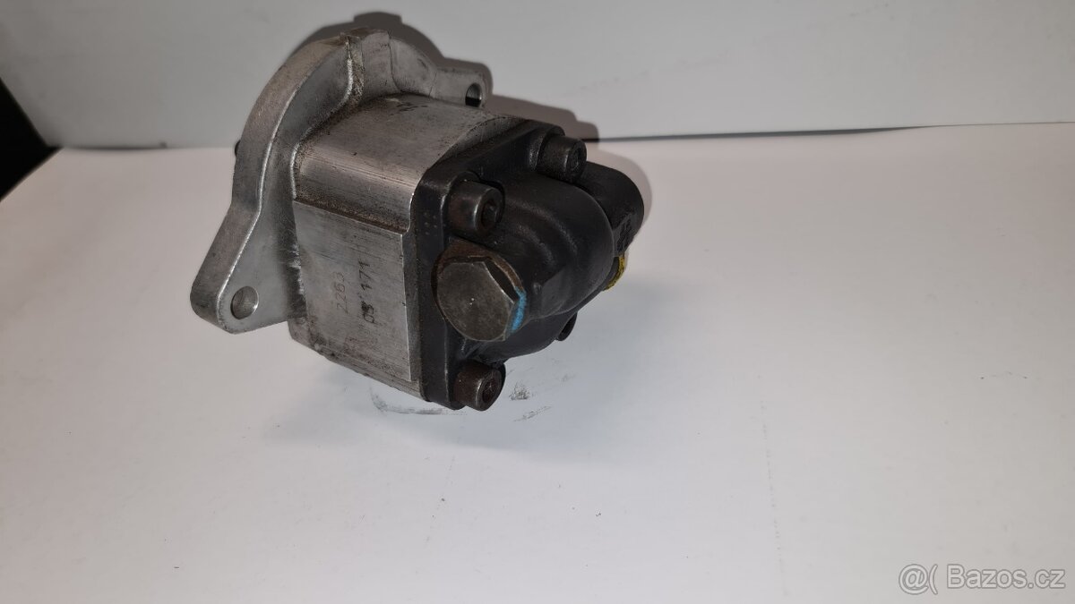 Nálezové Zubové hydraulické čerpadlo AS7G06Y33 (Mobilní) - 3