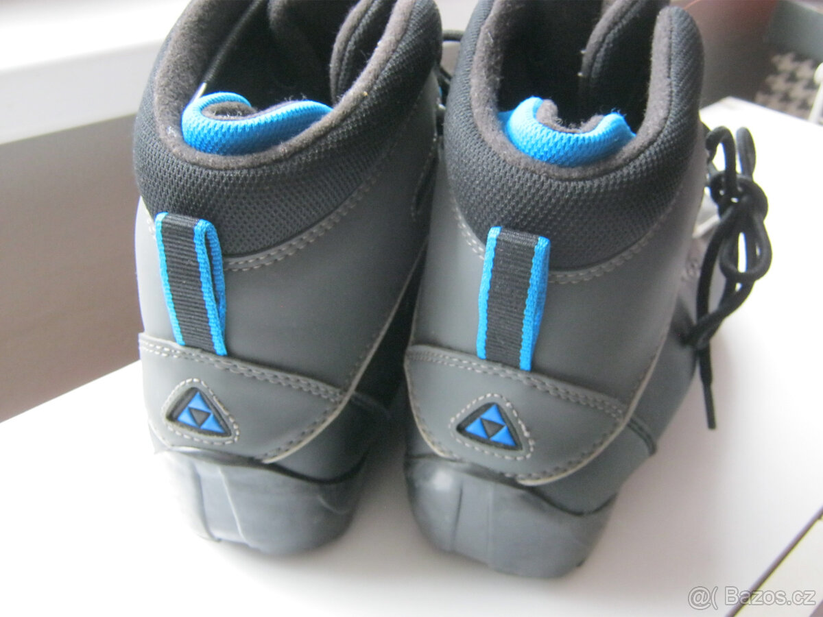 Boty na běžky FISCHER XC CRYSTAL vel.45, stélka 29,0cm - 3