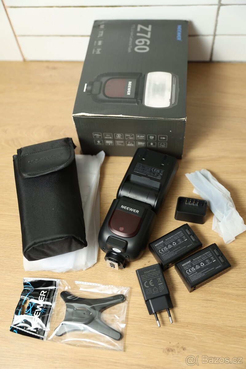 speedlite blesk NEEWER Z760 pro Canon s 2 Li-baterií, TTL - 3