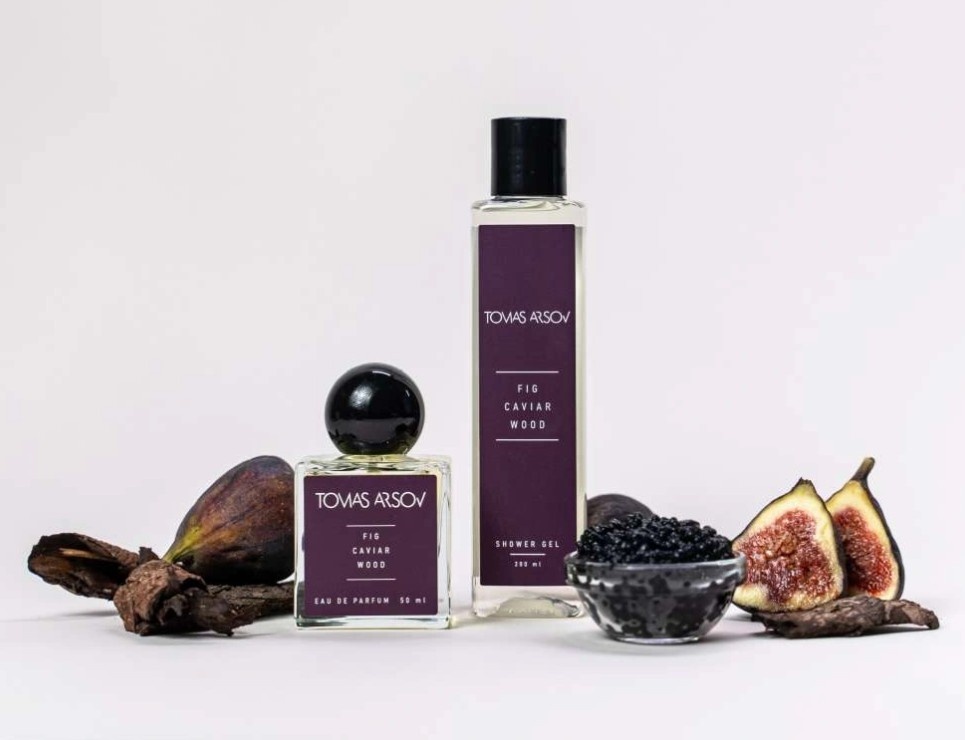 Tomas Arsov fig,caviar, wood - 3