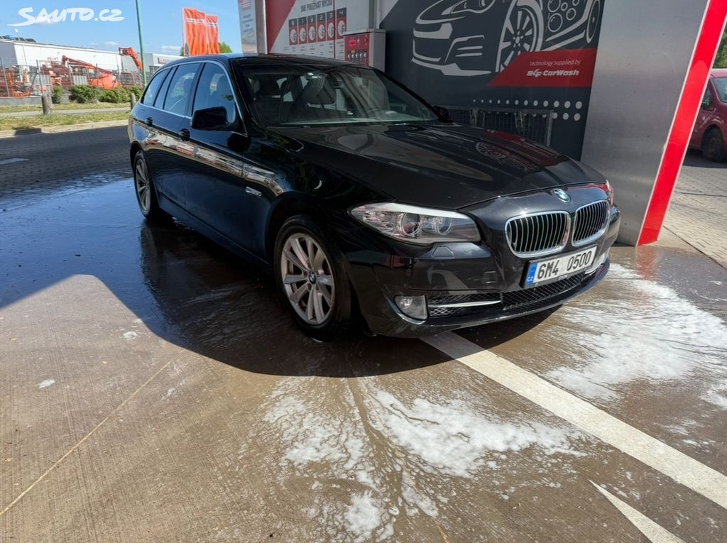 BMW Řada 5, BMW 520D - 3