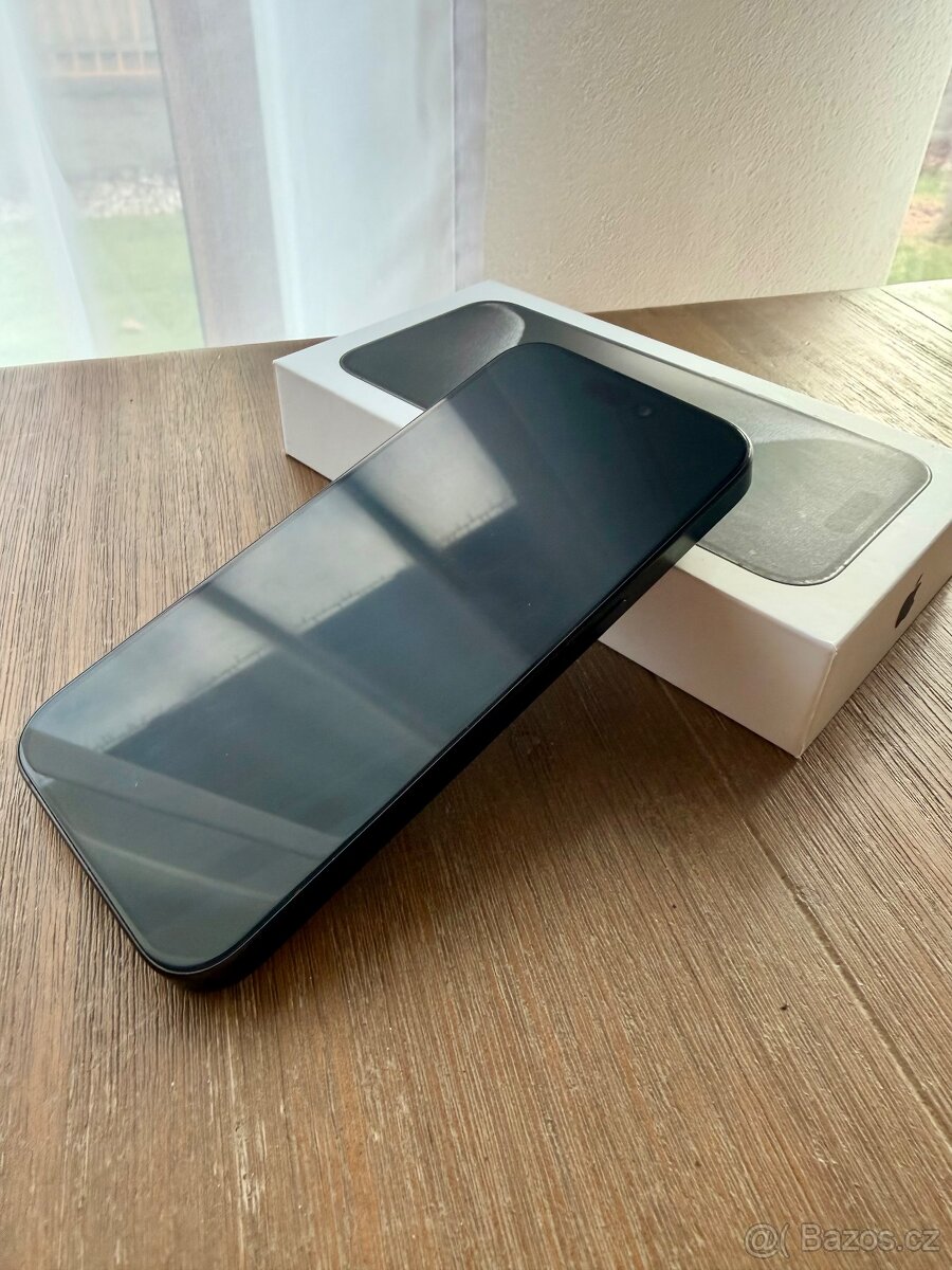 APPLE IPHONE 15 PRO 128GB ČERNÝ TITAN - 3