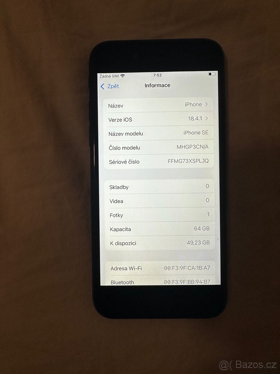 iPhone SE 2020 – Černý – 64 GB – 100 % baterie - 3