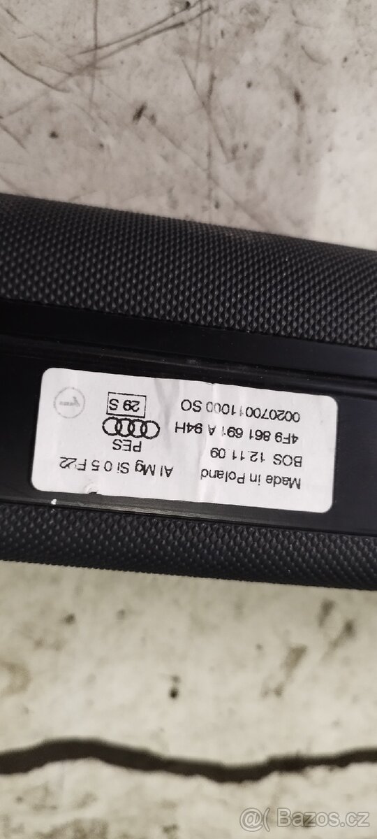 Roleta + síť do kufru A6 C6 Avant 2009 - 3