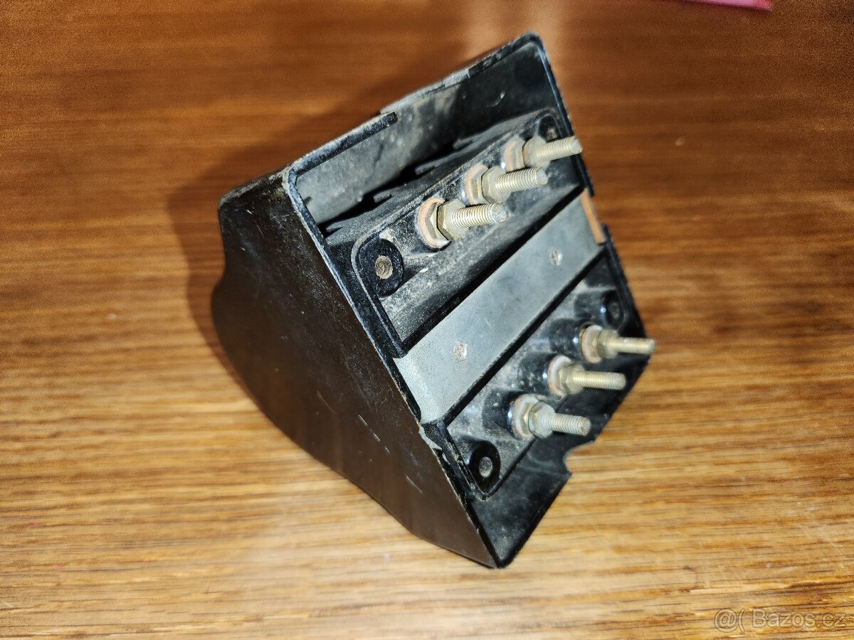 vypínač třífázový MEZ - 3