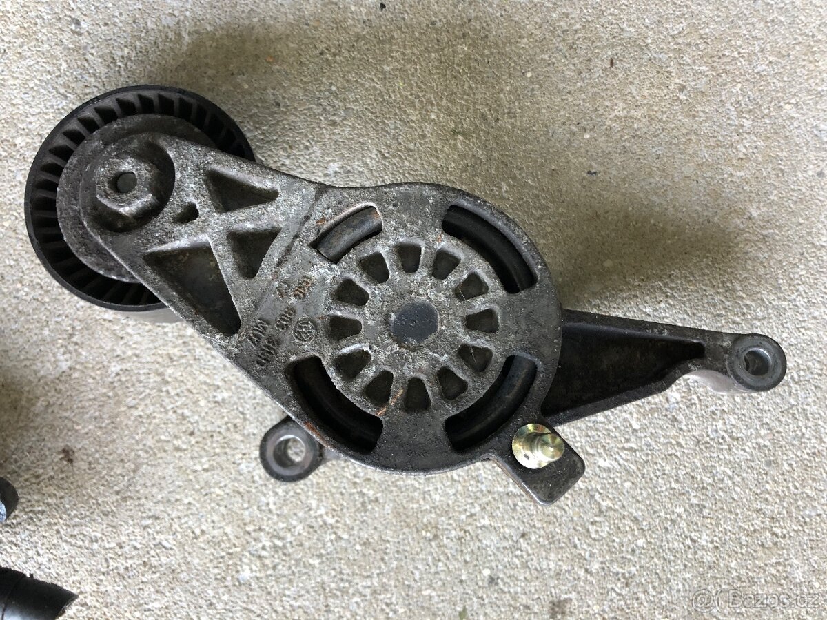 Díly 2.0 tdi motor BMM - 3