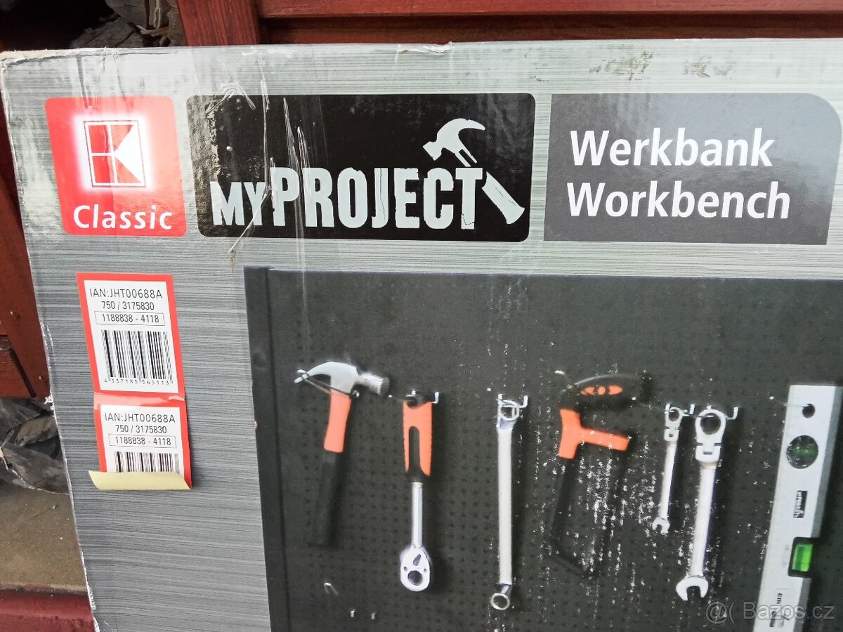 Pracovní stůl. - 3