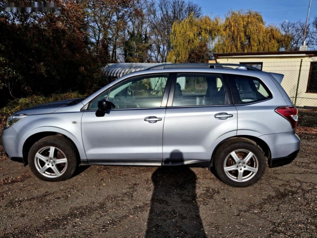 Subaru Forester,2.0 benzin Rezervace - 3