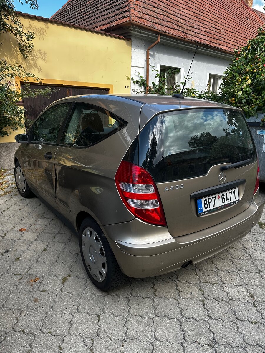 Mercedes Benz A200 - 3