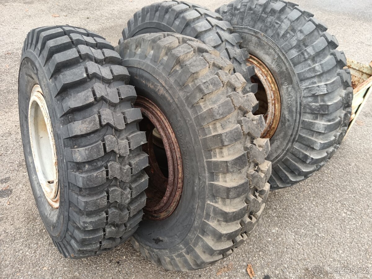 10,50-16 KOLA NA VLEKY BSS 7 T - 3