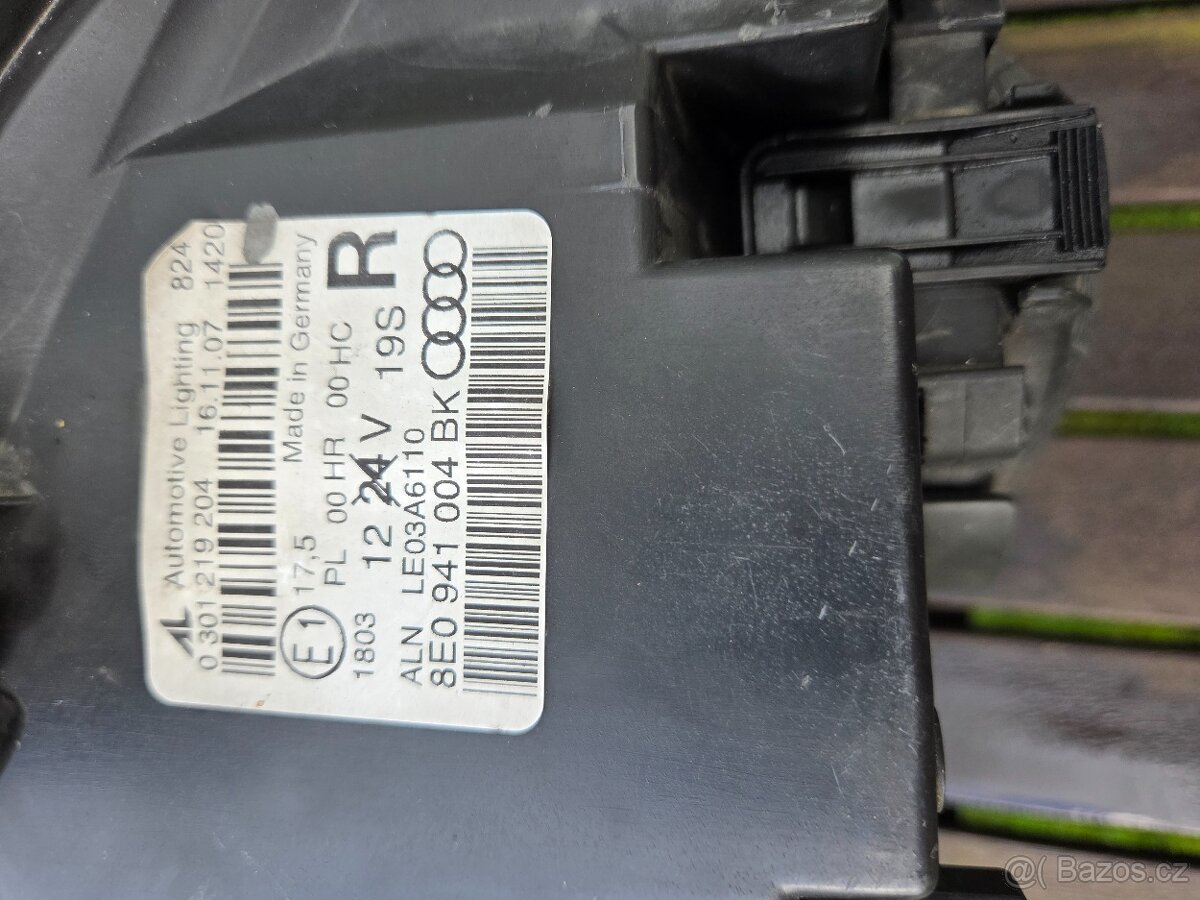Audi a4 b7 přední světla H7 - 3