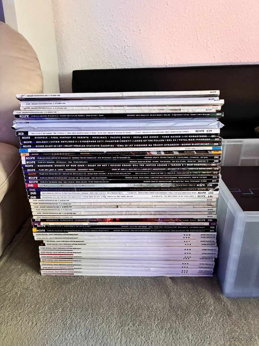 SCORE a LEVEL časopisy - 3