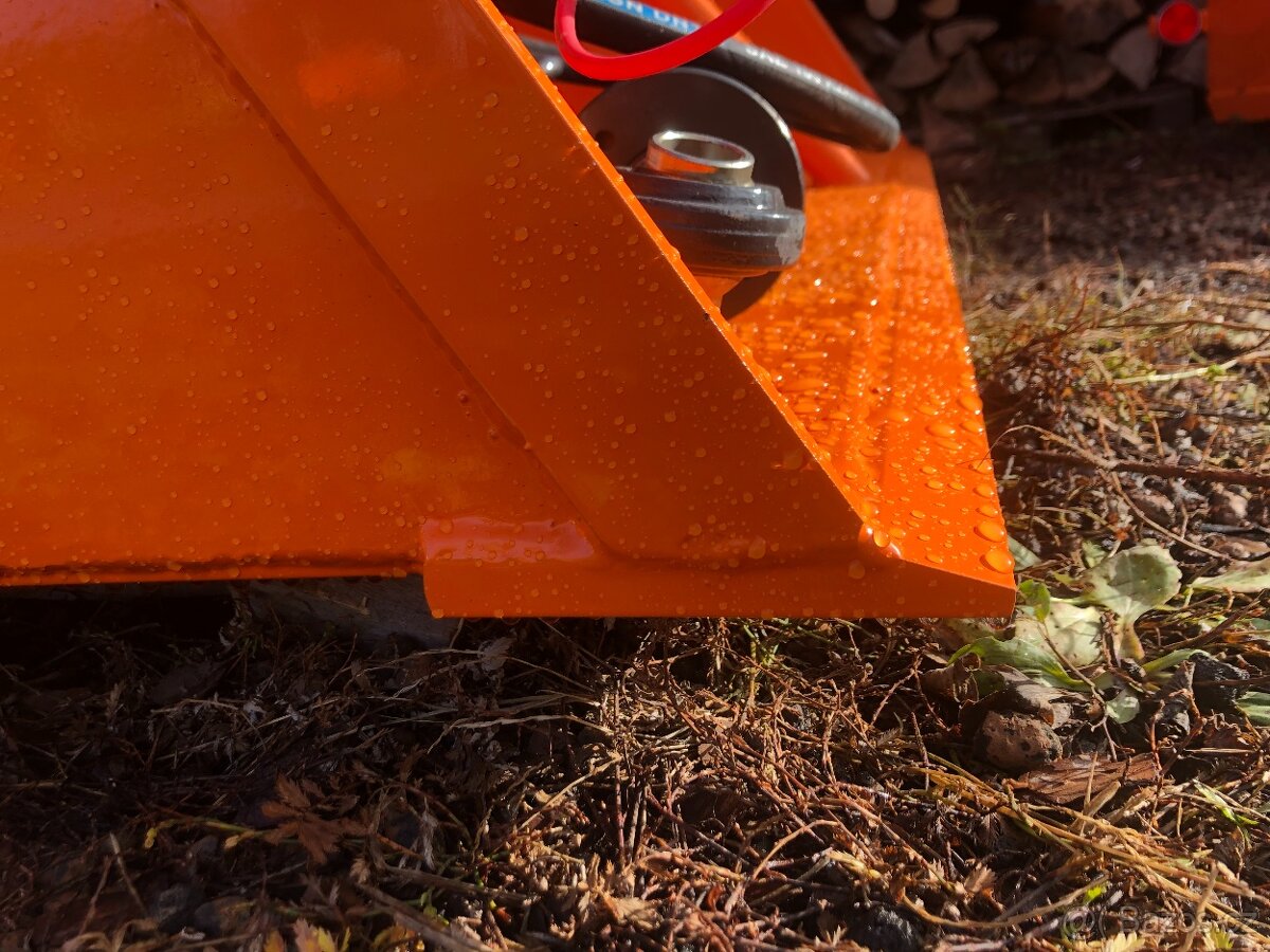 Posypovač samonakládací 2,0m / 1100L - 3