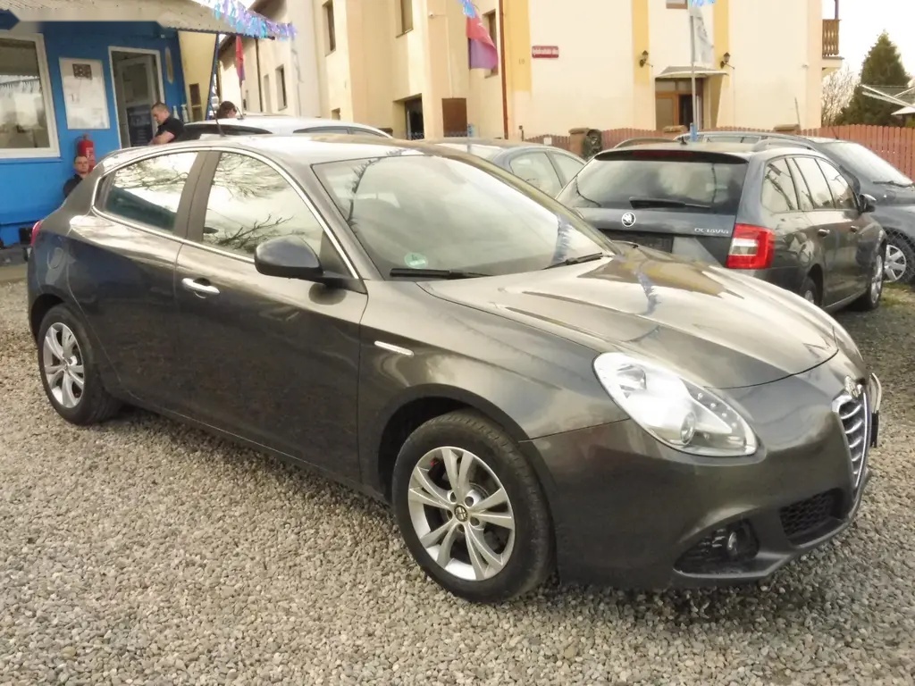 Alfa Romeo Giulietta, 1,9 JTDm-2 - 3